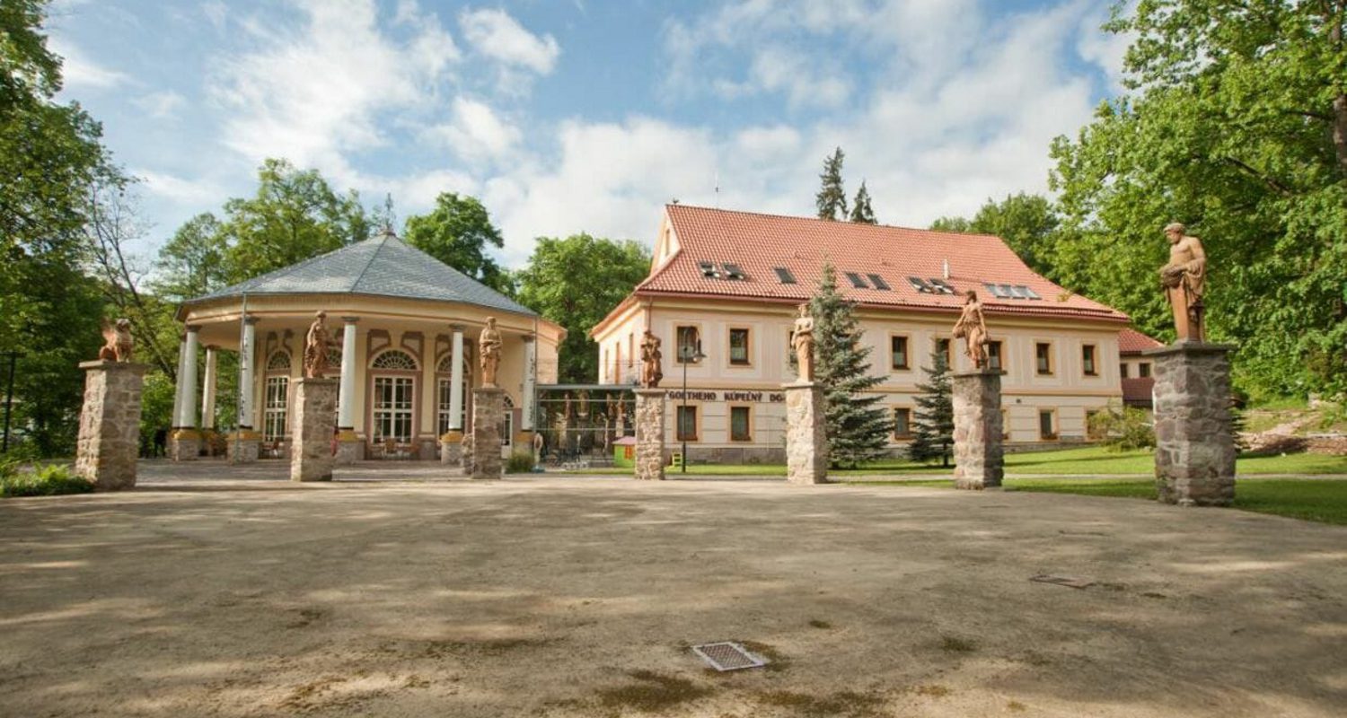 Kúpele Sklené Teplice