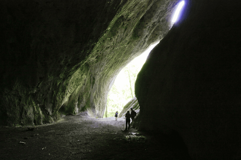 Šarkania diera